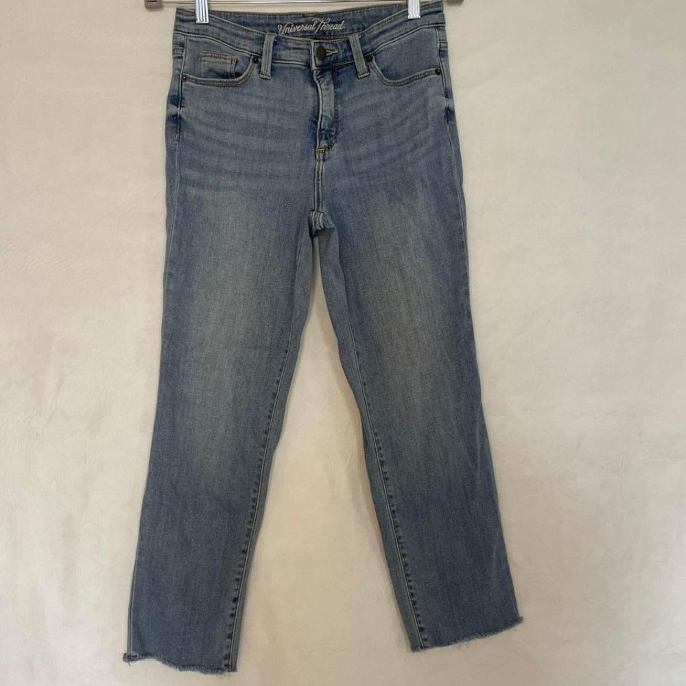 Universal Thread High Rise crop straight size 4/27